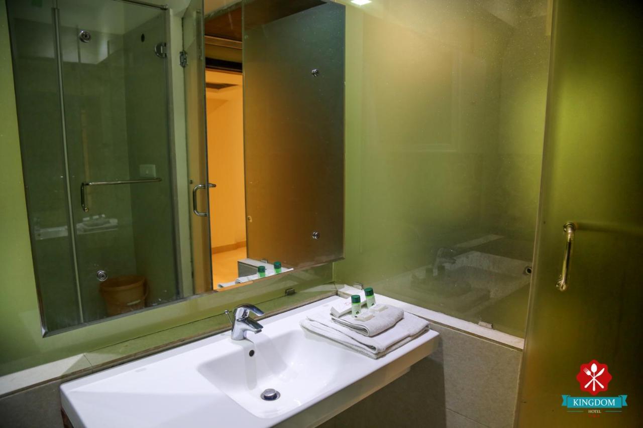 Kingdom Hotel Moga 外观 照片
